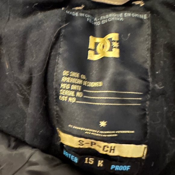 DC snow pants - Picture 3 of 3